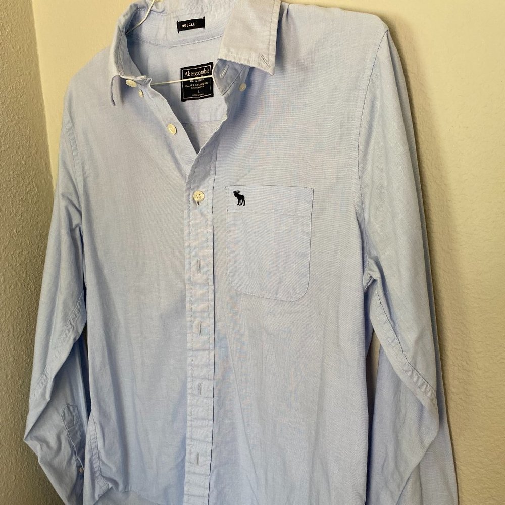 Abercrombie & Fitch long sleeve light blue button shirt